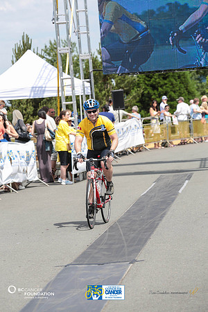 FINISH LINE - 2013 RTCC – Ron Sombilon Photography Team-227-