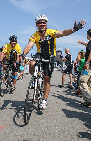 FINISH LINE – HEROES CROSSING –ALBERTA RTCC 2013–  Ron Sombilon Photography-339