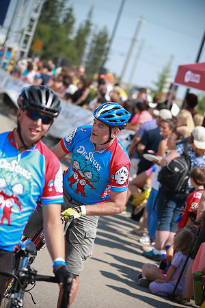FINISH LINE – HEROES CROSSING –ALBERTA RTCC 2013–  Ron Sombilon Photography-94