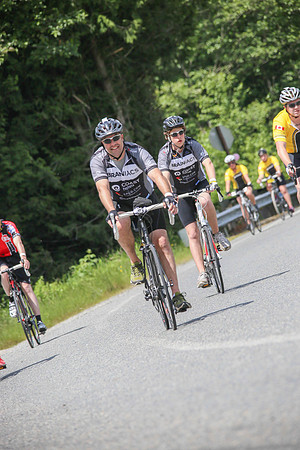 BRAINIACS  - Team en route –2013 RIDE TO CONQUER CANCER –BCCF – Ron Sombilon Photography-71