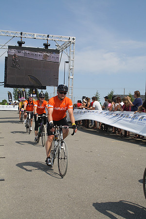 FINISH LINE – HEROES CROSSING –ALBERTA RTCC 2013–  Ron Sombilon Photography-368