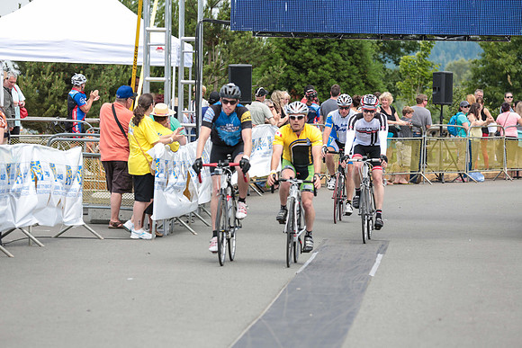 FINISH LINE - 2013 RTCC – Ron Sombilon Photography Team-445
