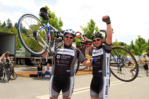 BRAINIACS  - Team en route –2013 RIDE TO CONQUER CANCER –BCCF – Ron Sombilon Photography-11