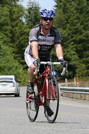 BRAINIACS  - Team en route –2013 RIDE TO CONQUER CANCER –BCCF – Ron Sombilon Photography-96