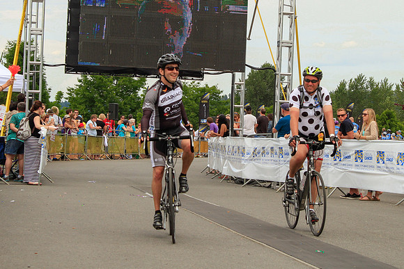 BRAINIACS - Finish Line –2013 RIDE TO CONQUER CANCER –BCCF – Ron Sombilon Photography-85