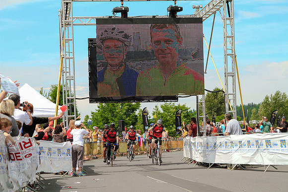 The Motley Crew -finish line –2013 RIDE TO CONQUER CANCER –BC CANCER FOUNDATION – Ron Sombilon Photography_-7