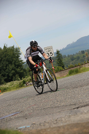 BRAINIACS  - Team en route –2013 RIDE TO CONQUER CANCER –BCCF – Ron Sombilon Photography-97