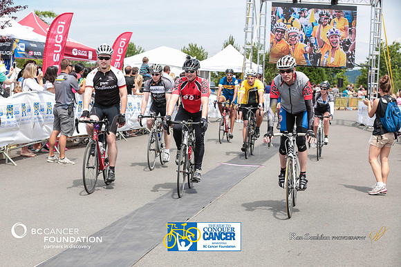 FINISH LINE - 2013 RTCC – Ron Sombilon Photography Team-434-