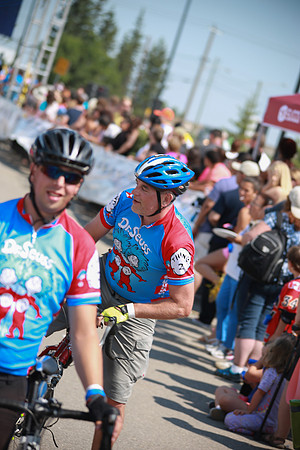 FINISH LINE – HEROES CROSSING –ALBERTA RTCC 2013–  Ron Sombilon Photography-95