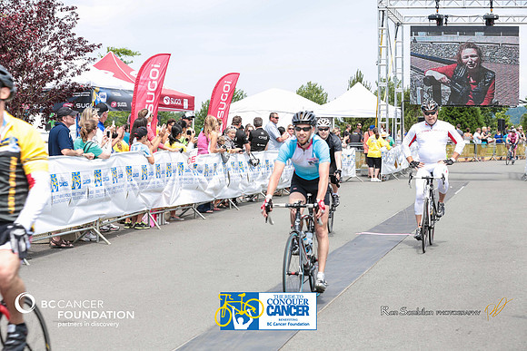 FINISH LINE - 2013 RTCC – Ron Sombilon Photography Team-543-