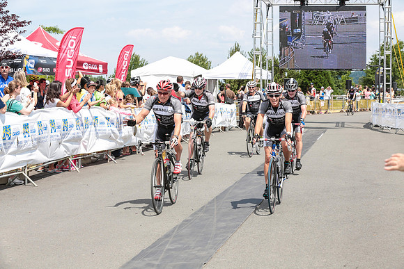 BRAINIACS - Finish Line –2013 RIDE TO CONQUER CANCER –BCCF – Ron Sombilon Photography-20