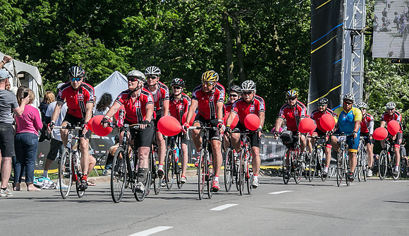 FINISH LINE - SOMBILON PHOTOGRAPHY-30715
