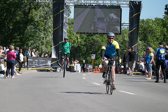 FINISH LINE - SOMBILON PHOTOGRAPHY-11053