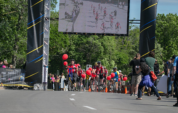 FINISH LINE - SOMBILON PHOTOGRAPHY-11149