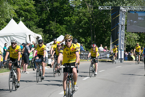 FINISH LINE - SOMBILON PHOTOGRAPHY-30680