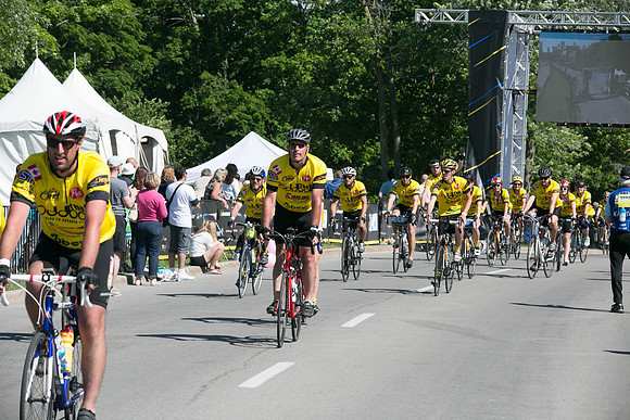 FINISH LINE - SOMBILON PHOTOGRAPHY-30674