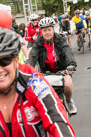 FL – A2 TEAMS –FINISH LINE – 3 –  RIDERS FOR RYDERS –  RTCCVA – Sombilon Photography-82