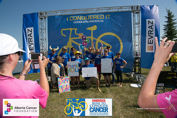 i Conquer backdrop - Tom Baker Cancer Conqerors - RTCCAB  – Sombilon Photography-_-web