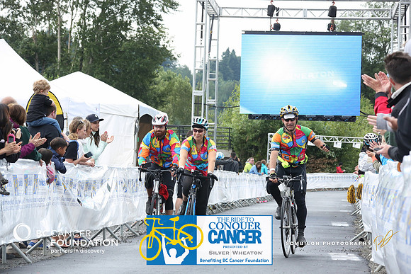 FL – A2 TEAMS –FINISH LINE – 3 –  WHEELS 2 HEALS –  RTCCVA – Sombilon Photography-WEB