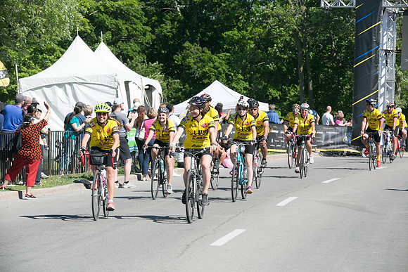FINISH LINE - SOMBILON PHOTOGRAPHY-30667