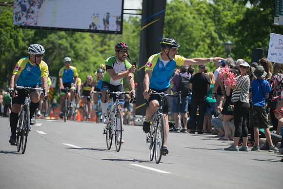 FINISH LINE - SOMBILON PHOTOGRAPHY-12804
