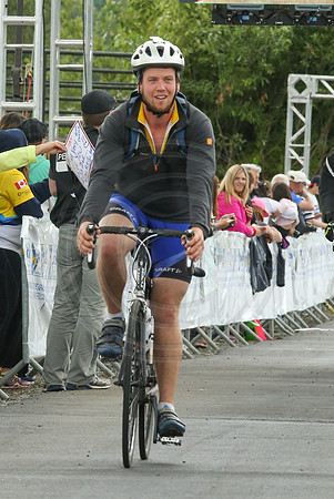 FL – A1 RIDERS - FINISH LINE – 3 – RTCCVA – Sombilon Photography-26