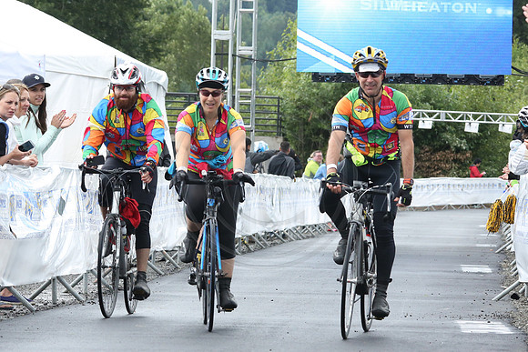 FL – A2 TEAMS –FINISH LINE – 3 –  WHEELS 2 HEALS –  RTCCVA – Sombilon Photography-3