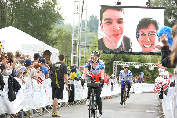 FL – A2 TEAMS –FINISH LINE – 1 – BRANICACS Cycling team –  RTCCVA – Sombilon Photography-15