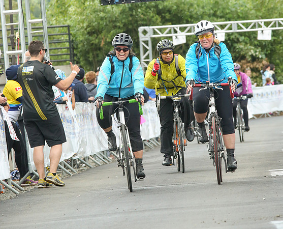 FL – A1 RIDERS - FINISH LINE – 3 – RTCCVA – Sombilon Photography-161