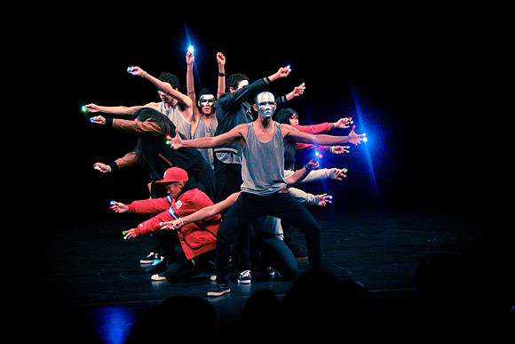 3-DANCE-1