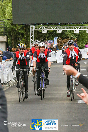 FL – A2 TEAMS –FINISH LINE – 1 –BB CONQUER CANCER –  RTCCVA – Sombilon Photography-10-WEB