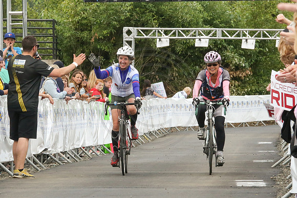 FL – A2 TEAMS –FINISH LINE – 1 – BRANICACS Cycling team –  RTCCVA – Sombilon Photography-2