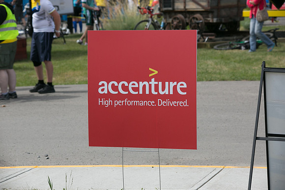 1 SPONSOR SIGNS ON ROUTE - RTCCAB  – Sombilon Photography-71