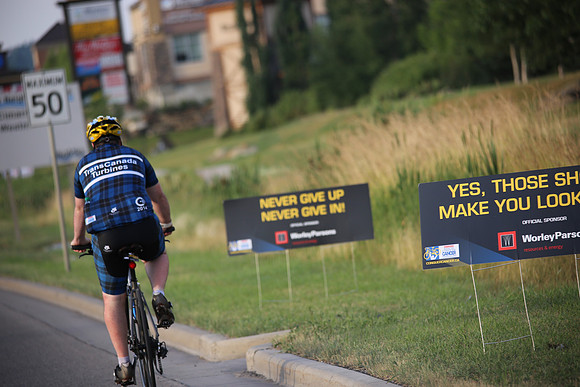 1 SPONSOR SIGNS ON ROUTE - RTCCAB  – Sombilon Photography-76