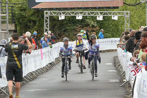 FL – A2 TEAMS –FINISH LINE – 1 – BRANICACS Cycling team –  RTCCVA – Sombilon Photography-52