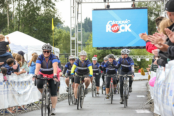 FL – A2 TEAMS –FINISH LINE – 2 –  TEAM TOUR De Cure –  RTCCVA – Sombilon Photography-7