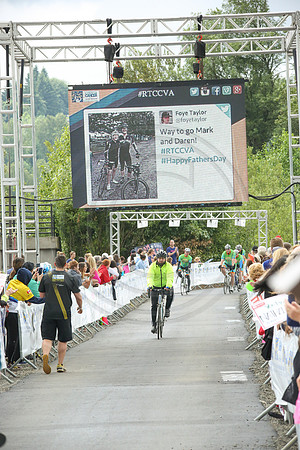 FL – A1 RIDERS - FINISH LINE – 3 – RTCCVA – Sombilon Photography-45
