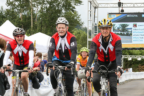FL – A2 TEAMS –FINISH LINE – 1 –BB CONQUER CANCER –  RTCCVA – Sombilon Photography-8