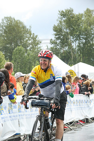 FL – A1 RIDERS - FINISH LINE – 2 – RTCCVA – Sombilon Photography-219
