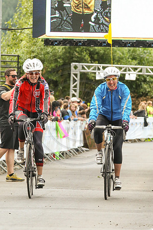 FL – A2 TEAMS –FINISH LINE – 3 –  RIDERS FOR RYDERS –  RTCCVA – Sombilon Photography-12